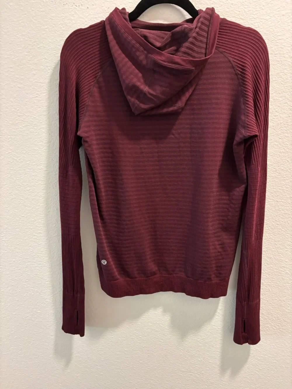 Lululemon Keep The Heat Thermal Hoodie in the Dark Adobe, size 8 - Picture 2 of 5